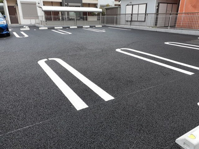 【駐車場】 | セイバリーヒルズ | 駐車場完備です