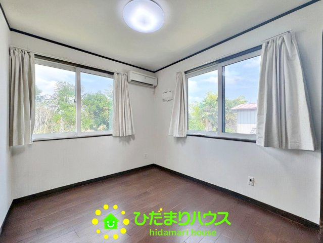久喜市間鎌　中古一戸建て　の洋室