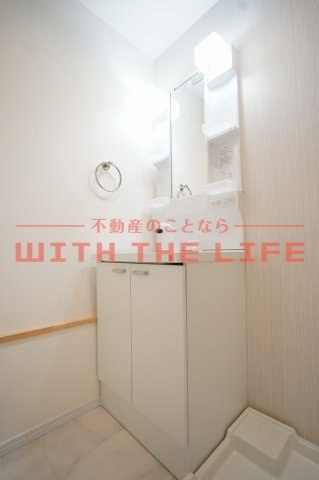 Alivio N【キャンペーン対象物件】の独立洗面台|朝の支度にも助かる、独立の洗髪洗面化粧台