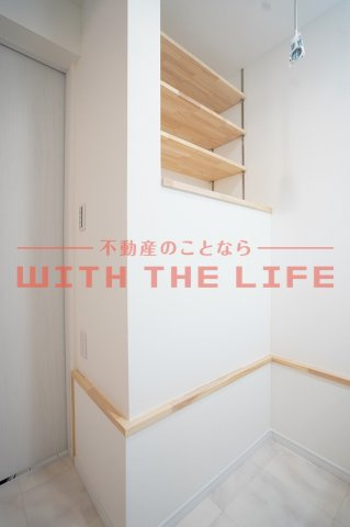 Alivio N【キャンペーン対象物件】の収納|ゆったりとスペースのある洗面所