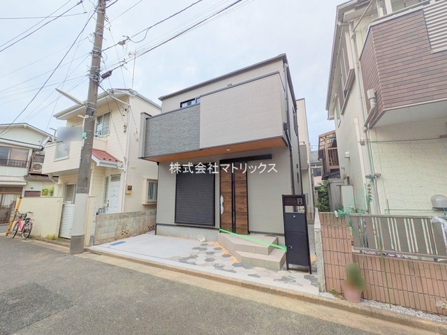 練馬区西大泉1丁目　南道路×陽当り良好　コンパクト邸宅の外観