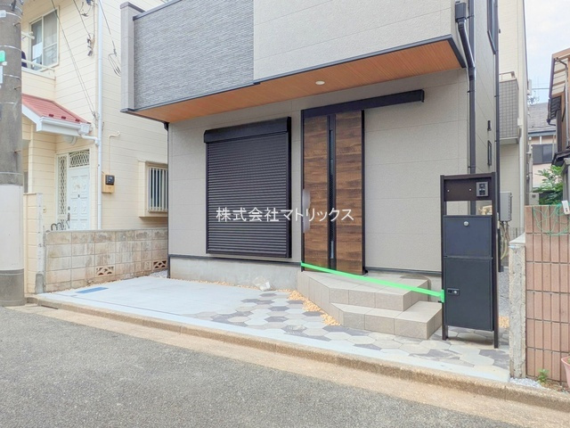 練馬区西大泉1丁目　南道路×陽当り良好　コンパクト邸宅の外観