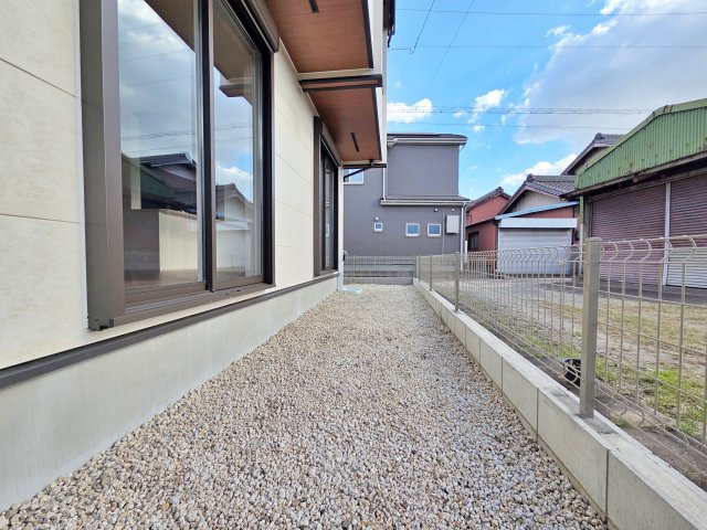 【庭】 | 知多市八幡荒井　２号棟