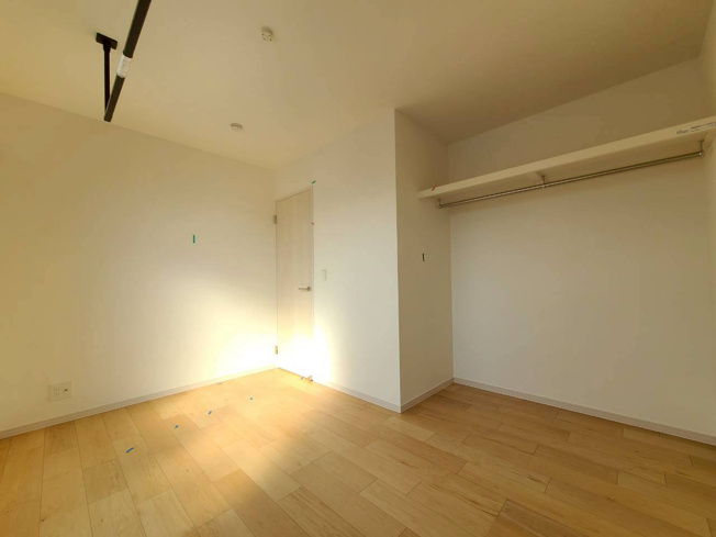 【洋室】 | 御霊町新築戸建 | 3階　南側洋室