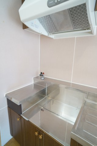 ノイハウス宝塚のキッチン|参考、同建物・反転間取りの号室