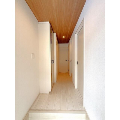 【玄関】 | ４０８７志木市柏町２０期６棟４号棟 | ゆったりとした玄関です