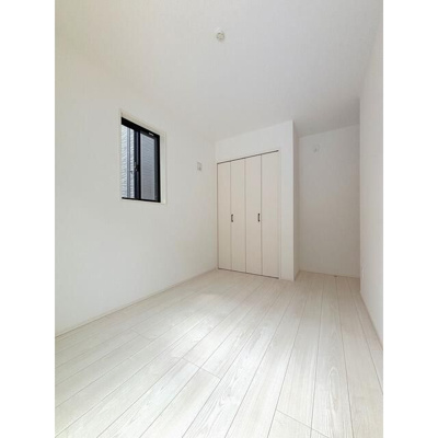 【居間・リビング】 | ４０８７志木市柏町２０期６棟４号棟 | こちらのリビングで趣味の時間をお楽しみください