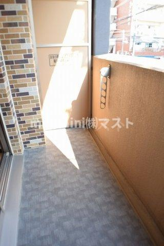 アスヴェル難波ＥＡＳＴのバルコニー