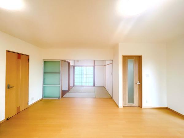 【No.7477】浜坂８丁目/4LDK/オール電化の収納