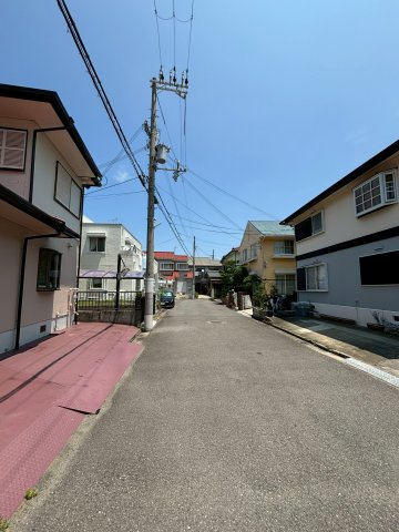 和歌山市　関戸4丁目の前面道路含む現地写真|全面道路は幅員6ｍ。