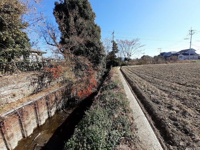宇土市走潟町の売地の周辺|隣地水路