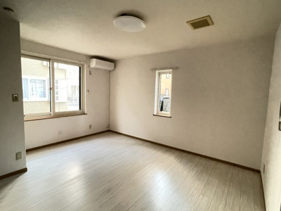 【居間・リビング】 | ロワジール三愛 E