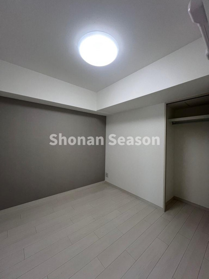 【洋室】 | フローリングの洋室は何かと散らかりがちな子供部屋にもピッタリです♪