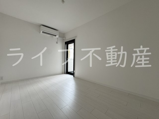 DaliaHYの居間・リビング|こちらの居間で趣味の時間をお楽しみください