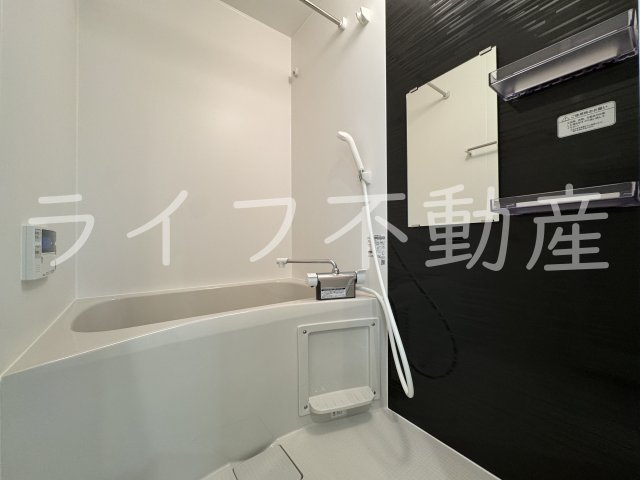 DaliaHYの浴室|落ち着いた空間のお風呂です