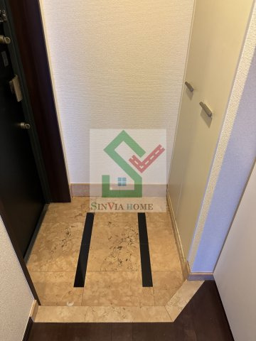 ヴェローナ武蔵関ルッソの玄関