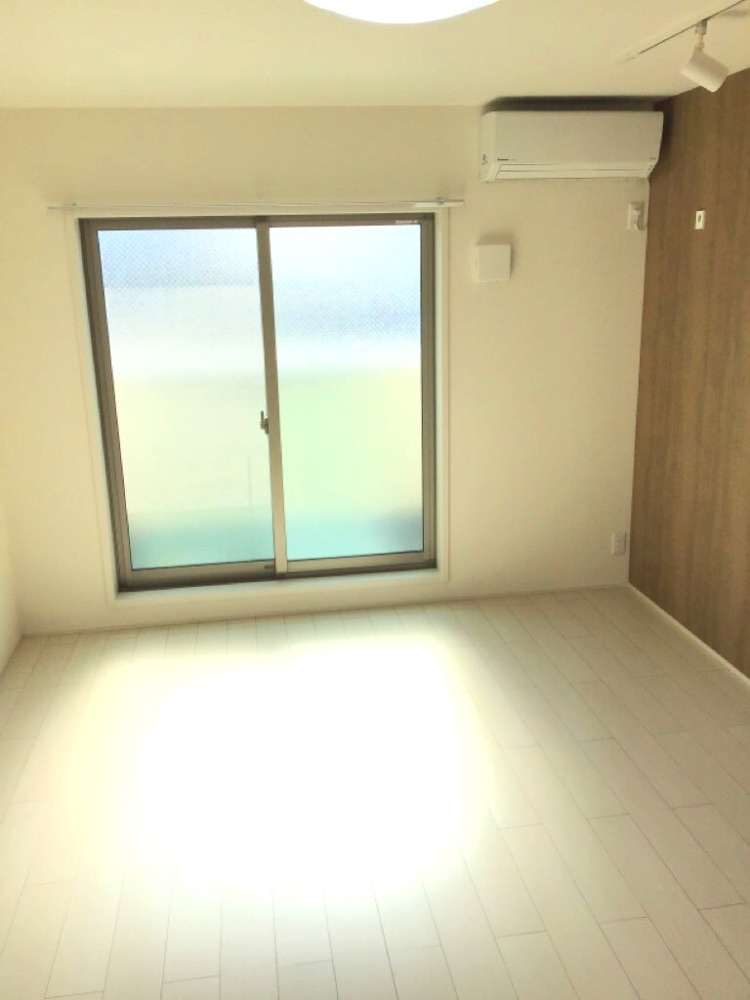 フジパレス東羽衣Ⅱ番館の居間・リビング|ゆったりとした居間です