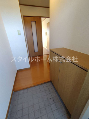 【玄関】 | メゾンソレイユ | イメージ写真です。