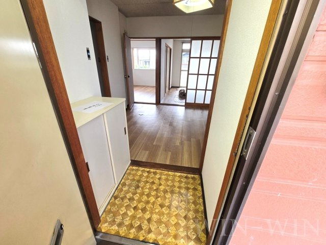 エルディム藤の玄関