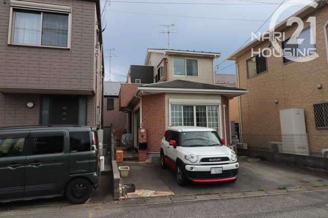 【前面道路含む現地写真】 | 青梅市新町7丁目　中古戸建 | 閑静な住宅街