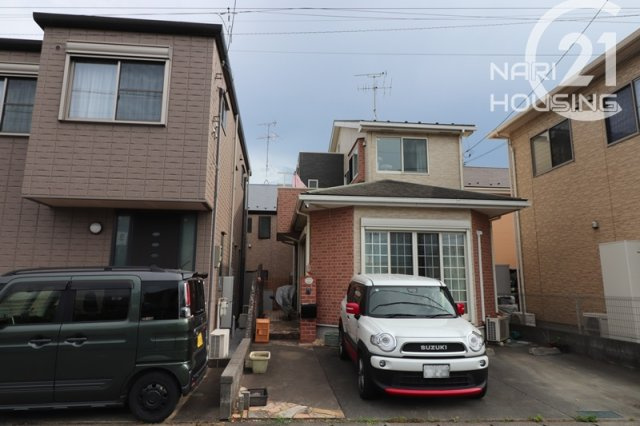 【前面道路含む現地写真】 | 青梅市新町7丁目　中古戸建 | 前面道路　6.0ｍ！