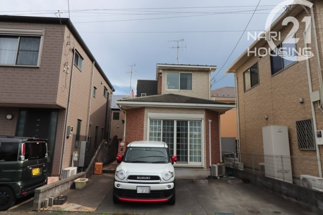 【前面道路含む現地写真】 | 青梅市新町7丁目　中古戸建 | 前面道路　広々としています！