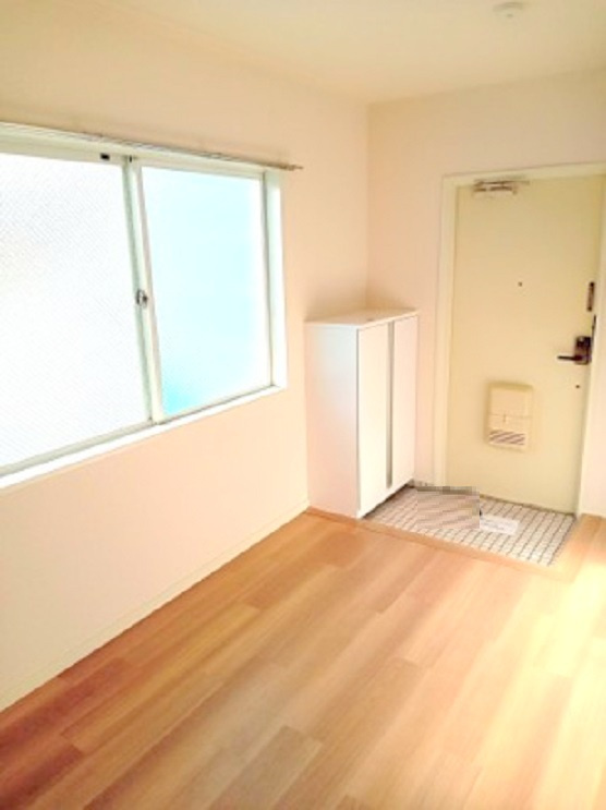 諏訪コーポ蒲田の玄関