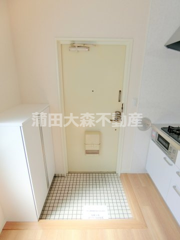 諏訪コーポ蒲田の玄関