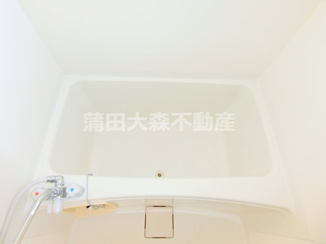 諏訪コーポ蒲田の浴室