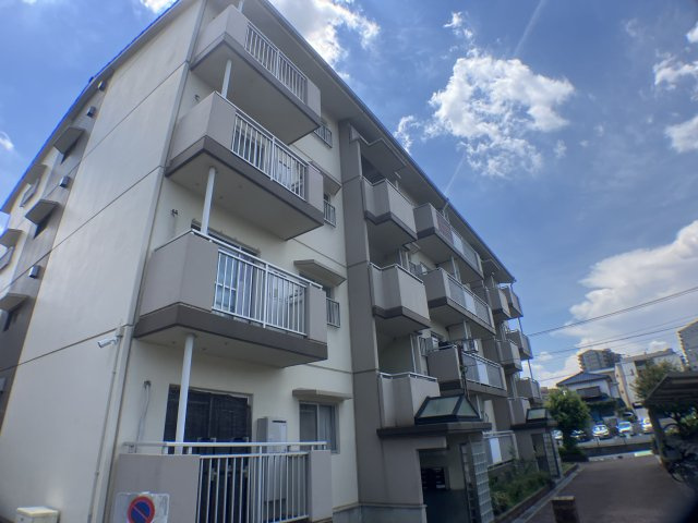 コーポレート与野本町（19号棟）の外観