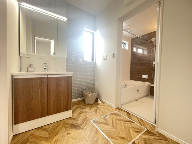 八幡西区若葉3丁目の独立洗面台