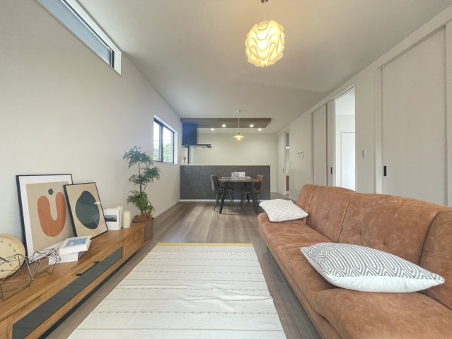 八幡西区若葉3丁目の居間・リビング