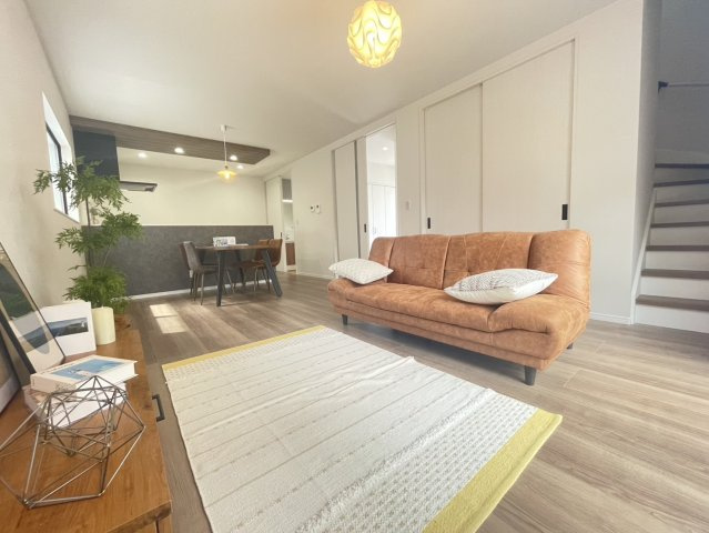 八幡西区若葉3丁目の居間・リビング