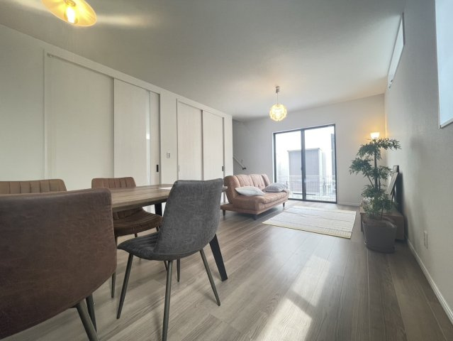 八幡西区若葉3丁目の居間・リビング