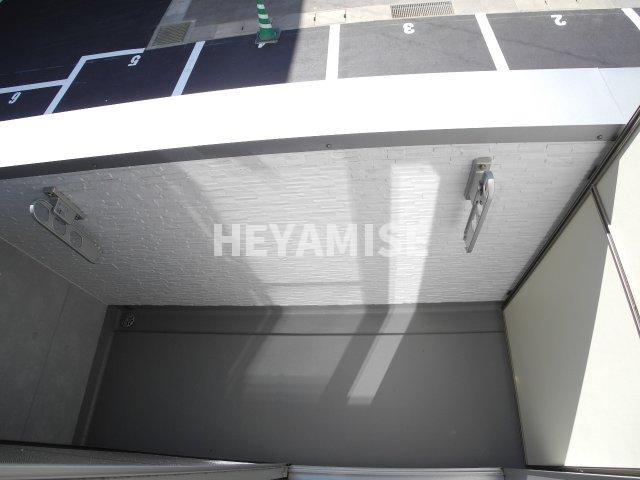 modern palazzo貝津GRASSEのバルコニー