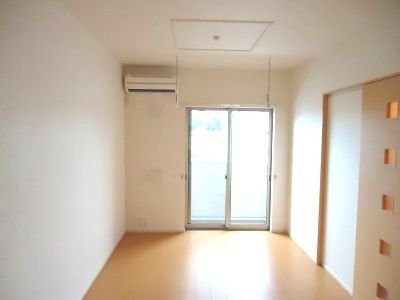 【居間・リビング】 | リインカーネーション | ゆったりとしたリビングです