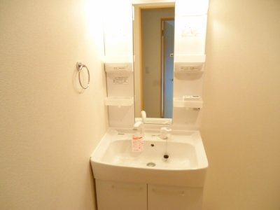 【洗面所】 | リインカーネーション | スペースが確保できる洗面所です