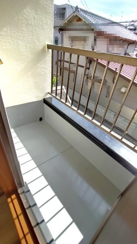 東大阪市西岩田1丁目　中古戸建のバルコニー|2階