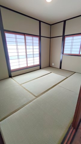 東大阪市西岩田1丁目　中古戸建の和室