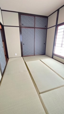 東大阪市西岩田1丁目　中古戸建の和室