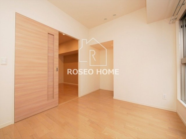 アビエール松屋町の洋室|同マンション別部屋：参考写真