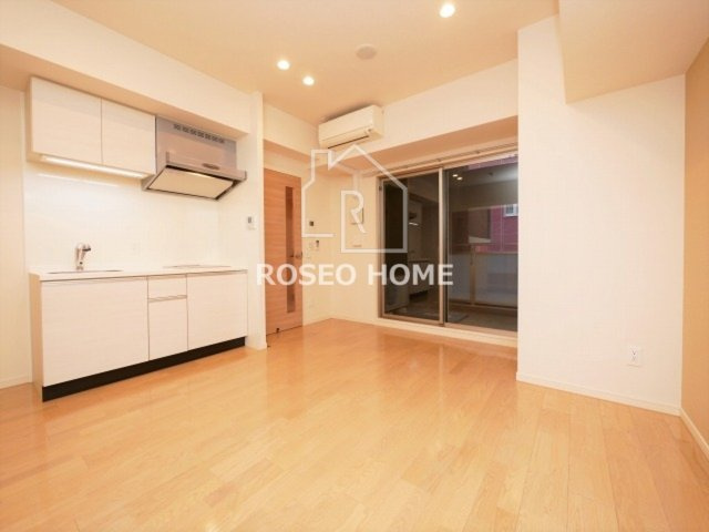 アビエール松屋町の居間・リビング|同マンション別部屋：参考写真