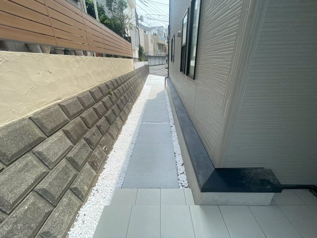 横浜市戸塚区名瀬町　新築戸建【仲介手数料無料】カースペース2台