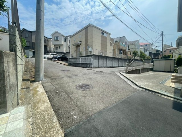 横浜市戸塚区名瀬町　新築戸建【仲介手数料無料】カースペース2台