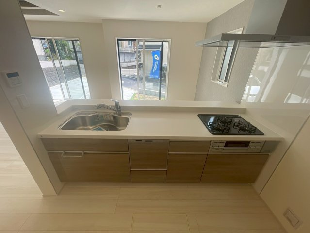 横浜市戸塚区名瀬町　新築戸建【仲介手数料無料】カースペース2台