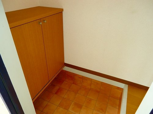 フラッツネオシティーの玄関