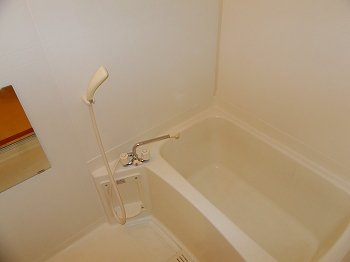 パルトネールＦ１の浴室