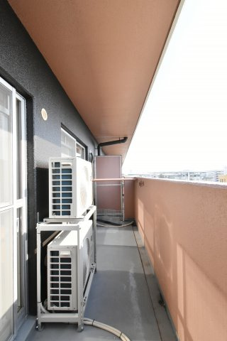 ポートヴィラメイセイのバルコニー