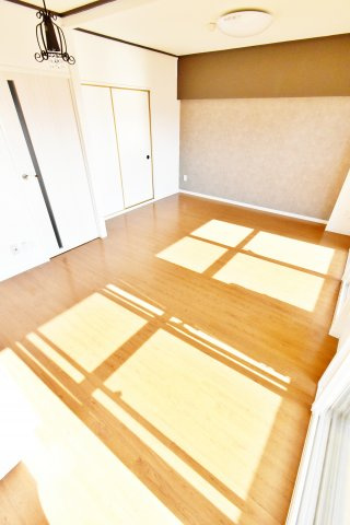 ポートヴィラメイセイの居間・リビング