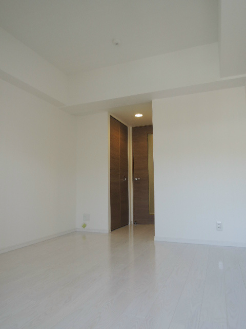 ファーストレジデンス三宮EASTの居間・リビング